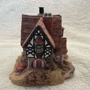 Lilliput Lane Tanglewood Lodge Collectable